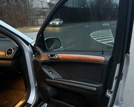 Серый Мерседес М-Класс, объемом двигателя 3.5 л и пробегом 234 тыс. км за 11700 $, фото 18 на Automoto.ua