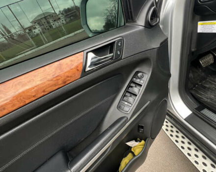 Сірий Мерседес М-Клас, об'ємом двигуна 3.5 л та пробігом 248 тис. км за 10599 $, фото 17 на Automoto.ua