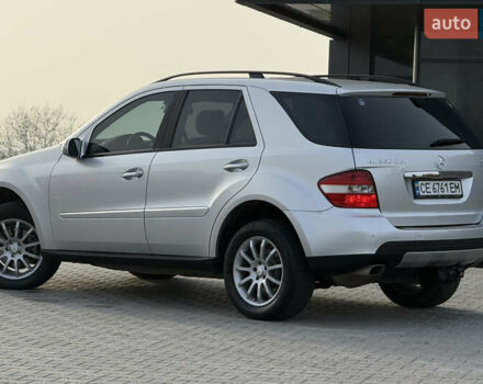 Серый Мерседес М-Класс, объемом двигателя 3 л и пробегом 275 тыс. км за 14800 $, фото 2 на Automoto.ua