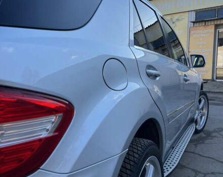 Серый Мерседес М-Класс, объемом двигателя 2.99 л и пробегом 254 тыс. км за 14499 $, фото 22 на Automoto.ua