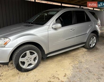 Серый Мерседес М-Класс, объемом двигателя 2.99 л и пробегом 261 тыс. км за 15500 $, фото 4 на Automoto.ua