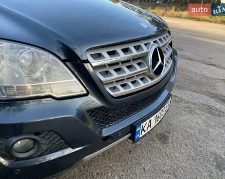Сірий Мерседес М-Клас, об'ємом двигуна 3.5 л та пробігом 200 тис. км за 11500 $, фото 14 на Automoto.ua