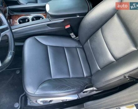 Сірий Мерседес М-Клас, об'ємом двигуна 3.5 л та пробігом 200 тис. км за 11500 $, фото 16 на Automoto.ua