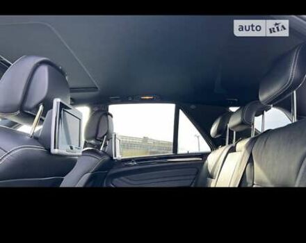 Серый Мерседес М-Класс, объемом двигателя 3 л и пробегом 280 тыс. км за 17000 $, фото 14 на Automoto.ua