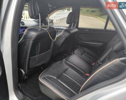 Серый Мерседес М-Класс, объемом двигателя 3.5 л и пробегом 270 тыс. км за 13000 $, фото 7 на Automoto.ua