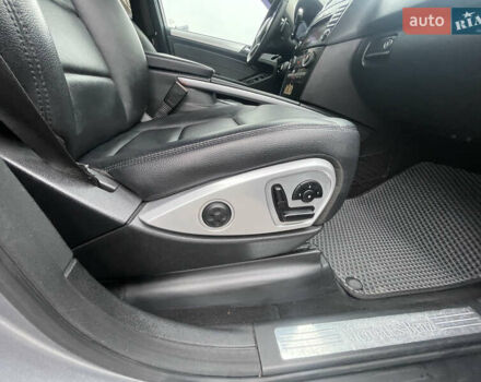 Сірий Мерседес М-Клас, об'ємом двигуна 3 л та пробігом 375 тис. км за 16500 $, фото 14 на Automoto.ua