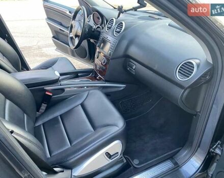 Сірий Мерседес М-Клас, об'ємом двигуна 3.5 л та пробігом 200 тис. км за 11500 $, фото 25 на Automoto.ua