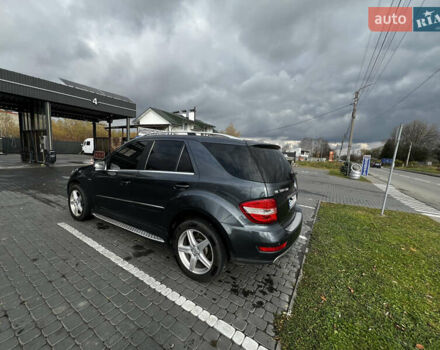 Серый Мерседес М-Класс, объемом двигателя 2.99 л и пробегом 293 тыс. км за 16500 $, фото 21 на Automoto.ua