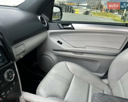 Серый Мерседес М-Класс, объемом двигателя 2.99 л и пробегом 293 тыс. км за 16500 $, фото 13 на Automoto.ua