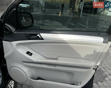 Серый Мерседес М-Класс, объемом двигателя 2.99 л и пробегом 293 тыс. км за 16500 $, фото 16 на Automoto.ua