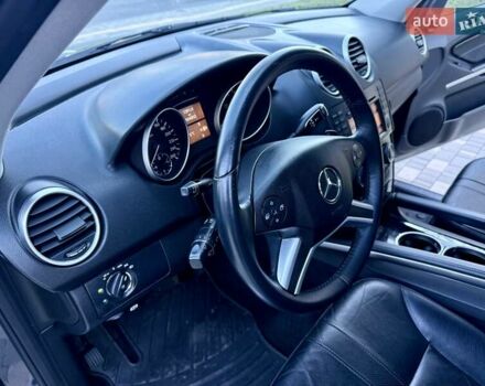 Мерседес М-Класс 2011 в Одессе на Automoto.ua Серый Мерседес М-Класс, объемом двигателя 3.5 л и пробегом 163 тыс. км за 13900 $, фото 38 на Automoto.ua