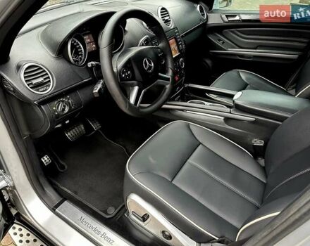 Сірий Мерседес М-Клас, об'ємом двигуна 2.99 л та пробігом 317 тис. км за 15700 $, фото 52 на Automoto.ua