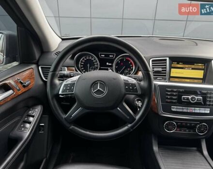 Серый Мерседес М-Класс, объемом двигателя 2.14 л и пробегом 214 тыс. км за 19000 $, фото 16 на Automoto.ua