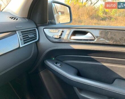 Серый Мерседес М-Класс, объемом двигателя 2.99 л и пробегом 209 тыс. км за 20700 $, фото 16 на Automoto.ua