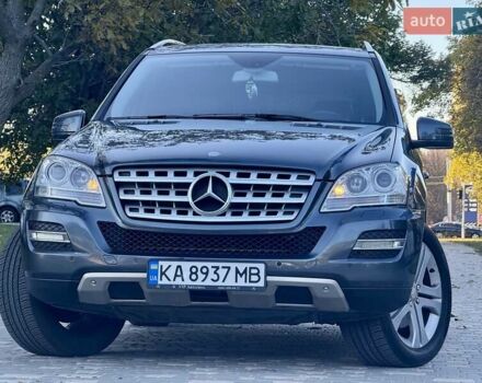 Мерседес М-Класс 2011 в Одессе на Automoto.ua Серый Мерседес М-Класс, объемом двигателя 3.5 л и пробегом 163 тыс. км за 13900 $, фото 7 на Automoto.ua