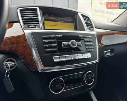 Серый Мерседес М-Класс, объемом двигателя 2.14 л и пробегом 214 тыс. км за 19000 $, фото 21 на Automoto.ua