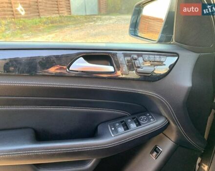 Серый Мерседес М-Класс, объемом двигателя 2.99 л и пробегом 209 тыс. км за 20700 $, фото 13 на Automoto.ua