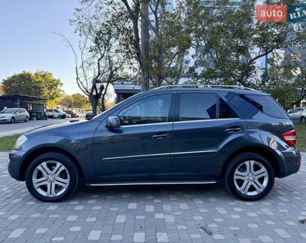 Мерседес М-Класс 2011 в Одессе на Automoto.ua Серый Мерседес М-Класс, объемом двигателя 3.5 л и пробегом 163 тыс. км за 13900 $, фото 6 на Automoto.ua