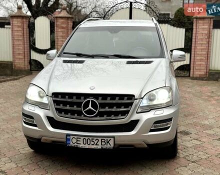 Сірий Мерседес М-Клас, об'ємом двигуна 2.99 л та пробігом 317 тис. км за 15700 $, фото 66 на Automoto.ua