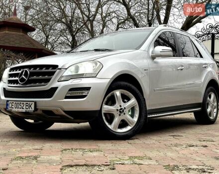 Сірий Мерседес М-Клас, об'ємом двигуна 2.99 л та пробігом 317 тис. км за 15700 $, фото 22 на Automoto.ua