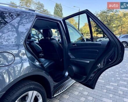 Мерседес М-Класс 2011 в Одессе на Automoto.ua Серый Мерседес М-Класс, объемом двигателя 3.5 л и пробегом 163 тыс. км за 13900 $, фото 58 на Automoto.ua