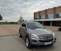 Серый Мерседес М-Класс, объемом двигателя 3 л и пробегом 180 тыс. км за 17200 $, фото 2 на Automoto.ua