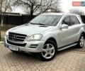 Сірий Мерседес М-Клас, об'ємом двигуна 2.99 л та пробігом 317 тис. км за 15700 $, фото 63 на Automoto.ua