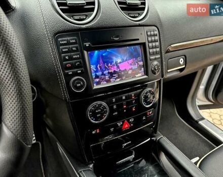 Сірий Мерседес М-Клас, об'ємом двигуна 2.99 л та пробігом 317 тис. км за 15700 $, фото 46 на Automoto.ua