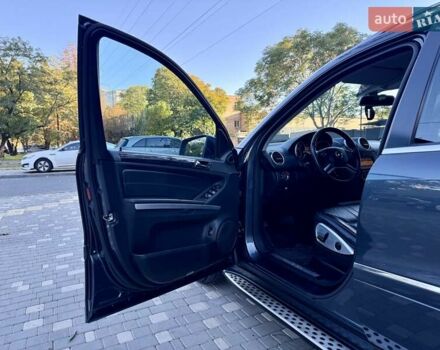 Мерседес М-Класс 2011 в Одессе на Automoto.ua Серый Мерседес М-Класс, объемом двигателя 3.5 л и пробегом 163 тыс. км за 13900 $, фото 27 на Automoto.ua