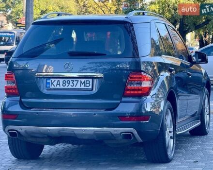 Мерседес М-Класс 2011 в Одессе на Automoto.ua Серый Мерседес М-Класс, объемом двигателя 3.5 л и пробегом 163 тыс. км за 13900 $, фото 4 на Automoto.ua