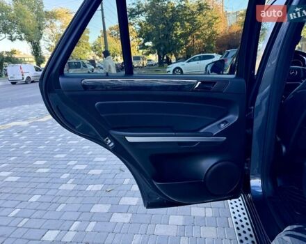 Мерседес М-Класс 2011 в Одессе на Automoto.ua Серый Мерседес М-Класс, объемом двигателя 3.5 л и пробегом 163 тыс. км за 13900 $, фото 52 на Automoto.ua