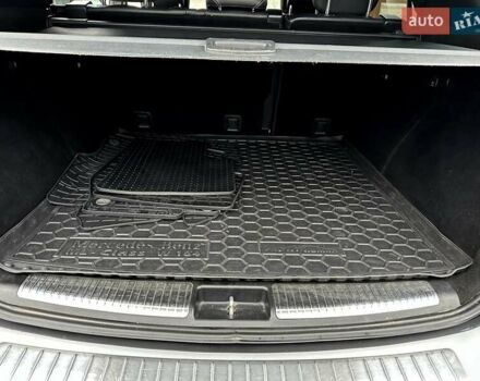 Сірий Мерседес М-Клас, об'ємом двигуна 2.99 л та пробігом 317 тис. км за 15700 $, фото 33 на Automoto.ua