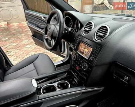 Сірий Мерседес М-Клас, об'ємом двигуна 2.99 л та пробігом 317 тис. км за 15700 $, фото 39 на Automoto.ua