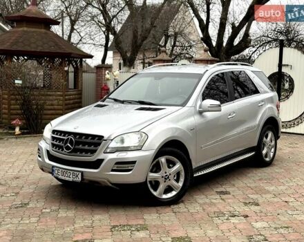 Сірий Мерседес М-Клас, об'ємом двигуна 2.99 л та пробігом 317 тис. км за 15700 $, фото 67 на Automoto.ua