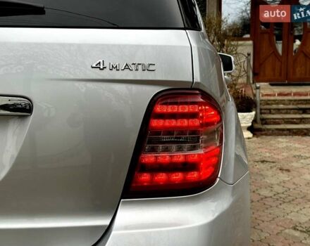 Сірий Мерседес М-Клас, об'ємом двигуна 2.99 л та пробігом 317 тис. км за 15700 $, фото 14 на Automoto.ua