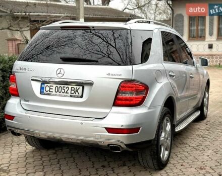 Сірий Мерседес М-Клас, об'ємом двигуна 2.99 л та пробігом 317 тис. км за 15700 $, фото 70 на Automoto.ua