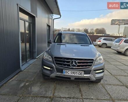 Серый Мерседес М-Класс, объемом двигателя 2.99 л и пробегом 289 тыс. км за 21800 $, фото 2 на Automoto.ua