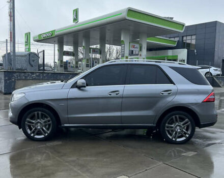 Серый Мерседес М-Класс, объемом двигателя 2.99 л и пробегом 335 тыс. км за 18900 $, фото 18 на Automoto.ua