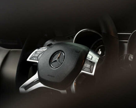 Сірий Мерседес М-Клас, об'ємом двигуна 5.46 л та пробігом 203 тис. км за 55000 $, фото 3 на Automoto.ua