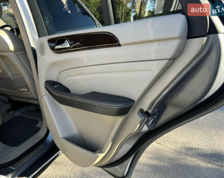 Сірий Мерседес М-Клас, об'ємом двигуна 2.99 л та пробігом 259 тис. км за 21300 $, фото 19 на Automoto.ua