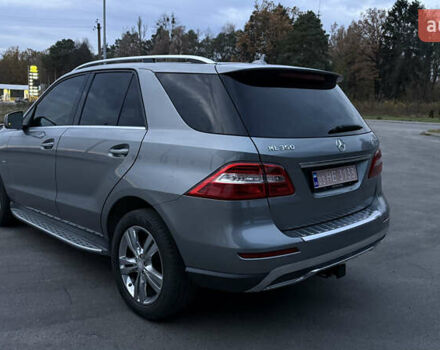 Серый Мерседес М-Класс, объемом двигателя 2.99 л и пробегом 341 тыс. км за 18300 $, фото 4 на Automoto.ua