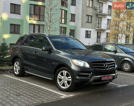 Серый Мерседес М-Класс, объемом двигателя 2.99 л и пробегом 245 тыс. км за 18999 $, фото 2 на Automoto.ua