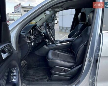 Серый Мерседес М-Класс, объемом двигателя 0 л и пробегом 232 тыс. км за 19700 $, фото 2 на Automoto.ua