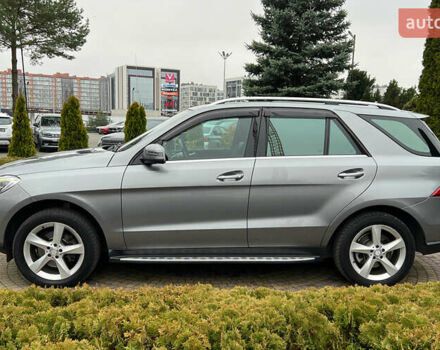 Серый Мерседес М-Класс, объемом двигателя 2.99 л и пробегом 193 тыс. км за 22500 $, фото 3 на Automoto.ua