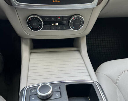 Серый Мерседес М-Класс, объемом двигателя 2.99 л и пробегом 332 тыс. км за 16800 $, фото 34 на Automoto.ua