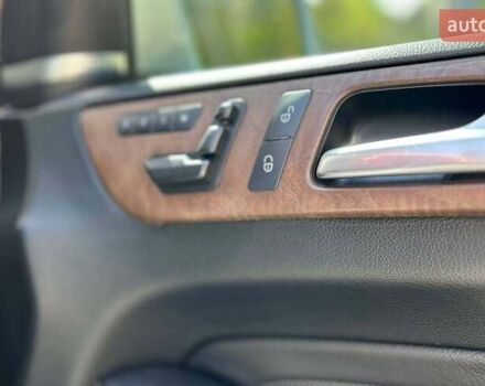 Серый Мерседес М-Класс, объемом двигателя 2.99 л и пробегом 220 тыс. км за 25000 $, фото 16 на Automoto.ua