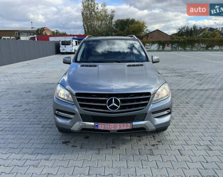 Серый Мерседес М-Класс, объемом двигателя 2.99 л и пробегом 332 тыс. км за 16800 $, фото 56 на Automoto.ua