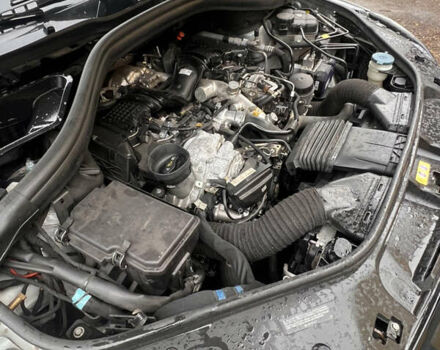 Серый Мерседес М-Класс, объемом двигателя 2.99 л и пробегом 257 тыс. км за 16800 $, фото 11 на Automoto.ua