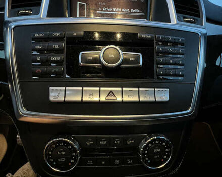 Серый Мерседес М-Класс, объемом двигателя 2.2 л и пробегом 277 тыс. км за 20000 $, фото 23 на Automoto.ua