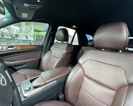 Серый Мерседес М-Класс, объемом двигателя 2.99 л и пробегом 335 тыс. км за 18900 $, фото 25 на Automoto.ua